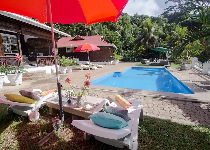 Kokogrove Chalets