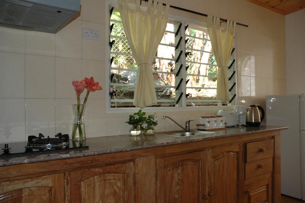 Chalet Kokogrove Anse Royale